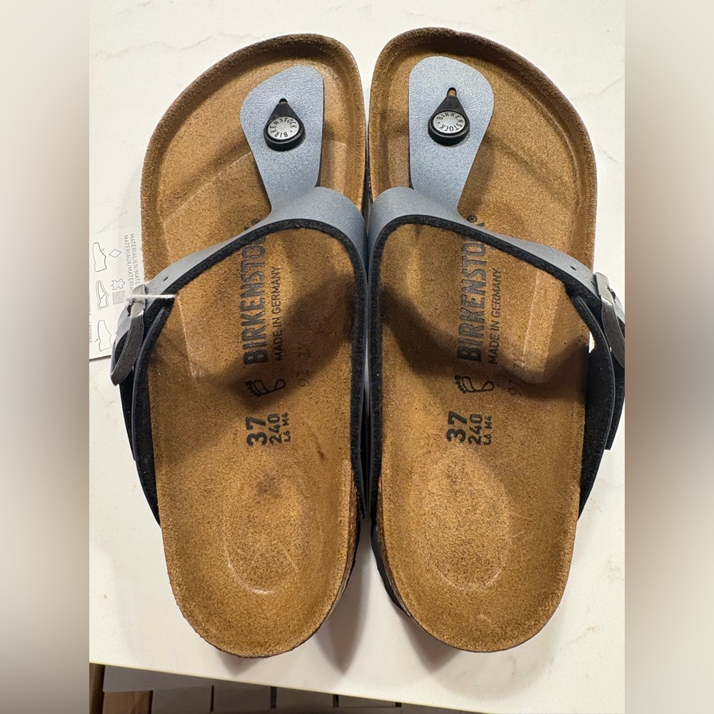 WOMEN'S GIZEH BIRKENSTOCK size 37 / size 6.5 - Picture 7 of 12
